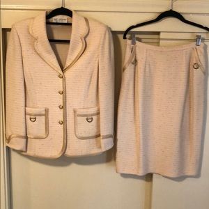 EUC St. John Collection Cream Suit 8